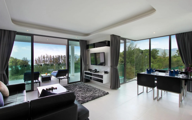 Absolute Twin Sands Resort & Spa