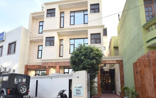 Capital O 11567 Hotel Shivalik Hills