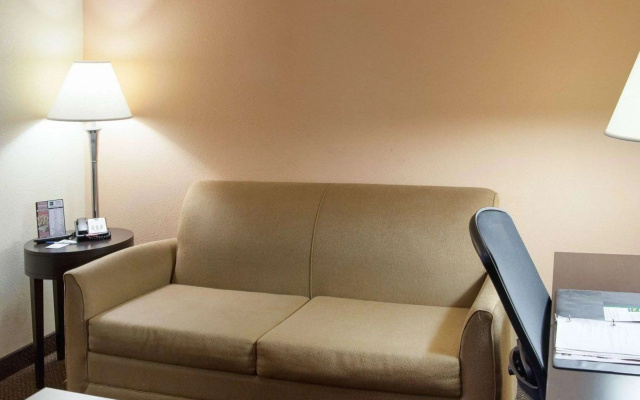 Quality Inn & Suites Niles