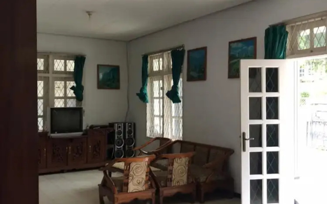 Villa 3 Putri 27