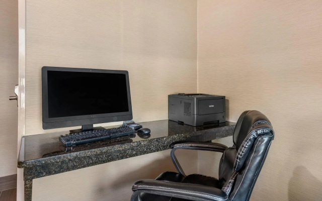 Comfort Suites Grandville - Grand Rapids SW
