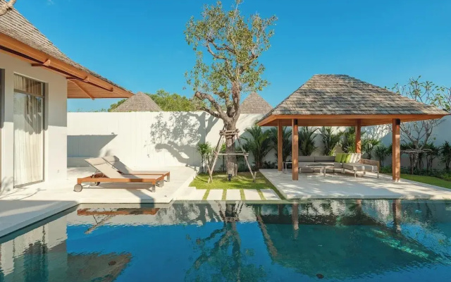 Famous Anchan Flora 4 BR V165