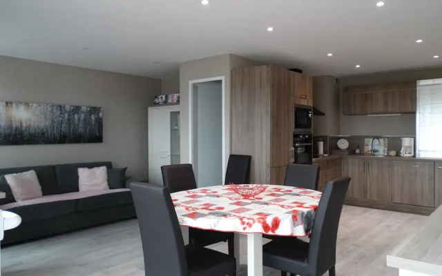 Apartment With one Bedroom in Saint-hilaire-de-riez, With Wonderful se