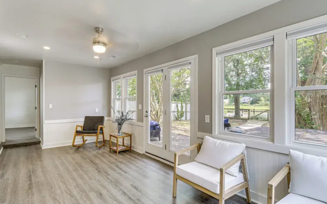Riverfront Fun: Quiet Home Near Hampton Coastline