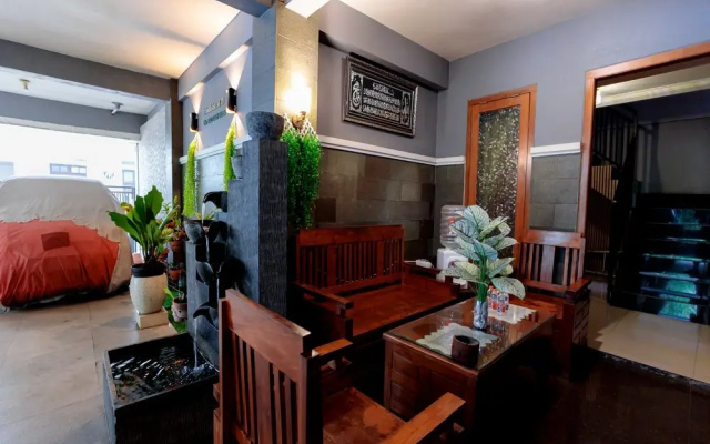 RedDoorz Syariah @ Delta Sari Aloha Waru