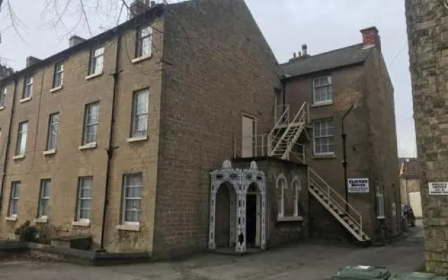 Clifton Hotel