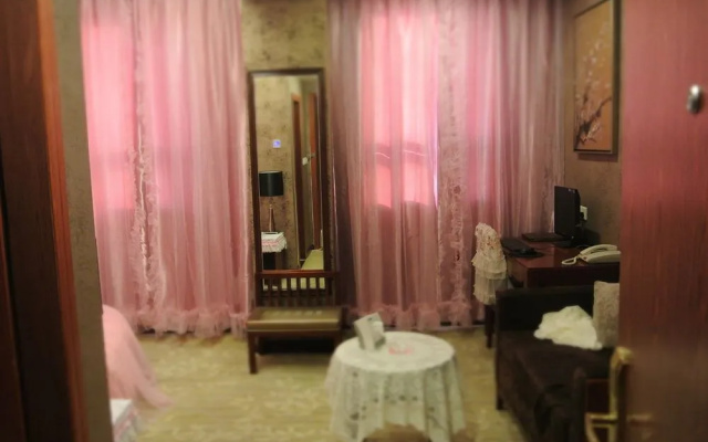 Soaring Gental Hotel