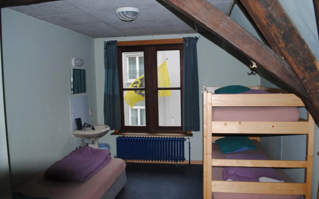 Charlie Rockets Youth Hostel