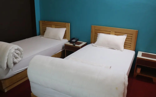 Hotel Young's Stupa