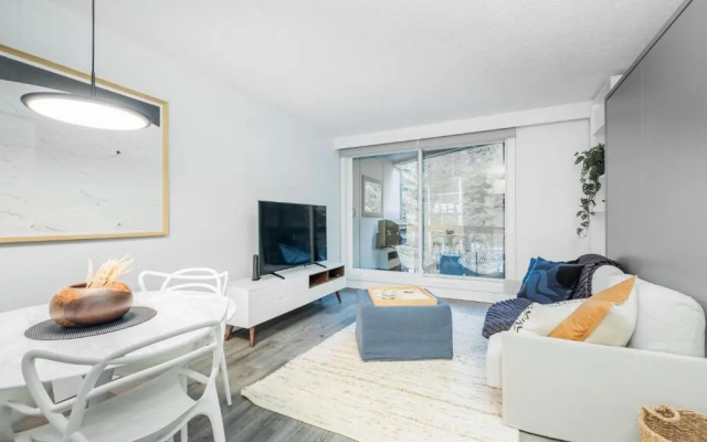 Highland Annex studio by Outpost Whistler