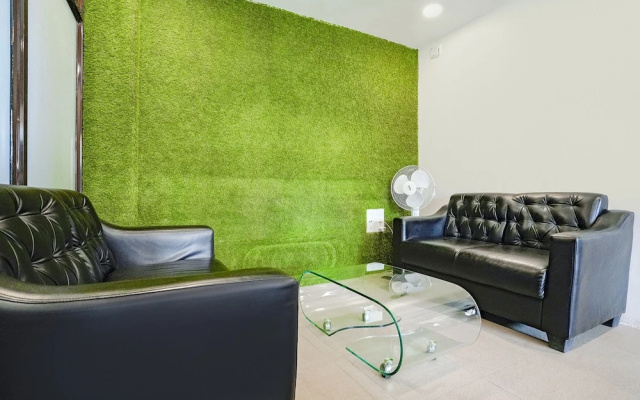 24 Baner By OYO Rooms