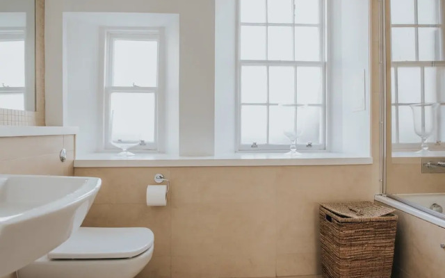 Young Street Boutique Apartments