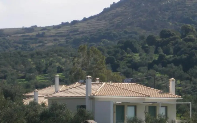 Chamaloni Cottages