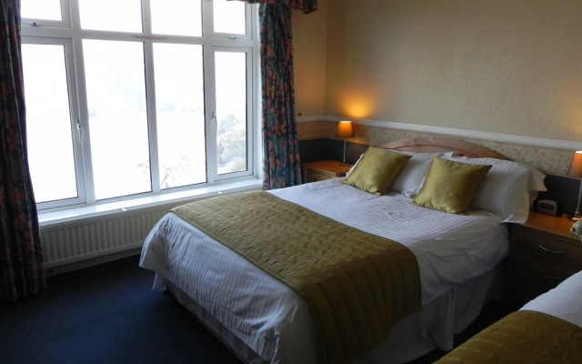 Sandy Cove Hotel