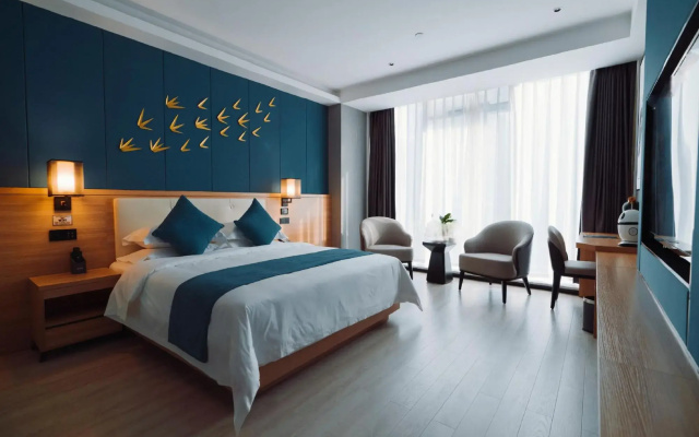 Taiyuan H Crystal Hotel (Jinyang Street Subway Station Branch)