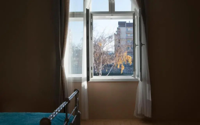 Apartment River