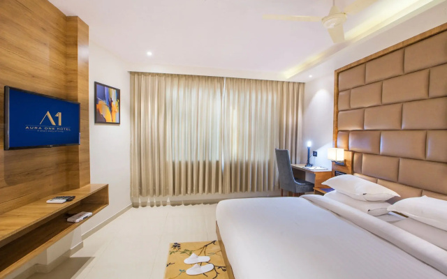 Aura One Hotel