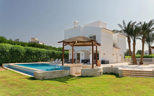 Vesta - Luxury Villa - 5BR - White Villas