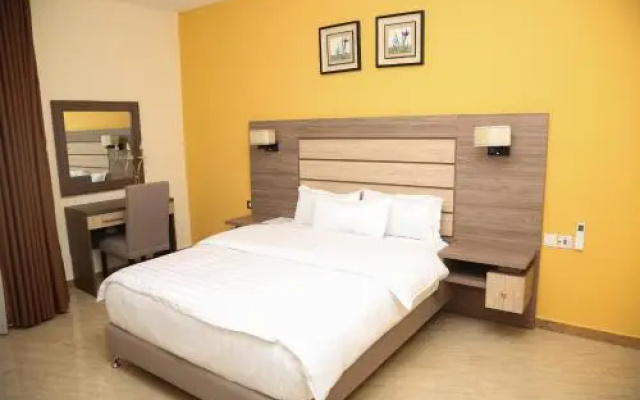 Consort Luxury Suites