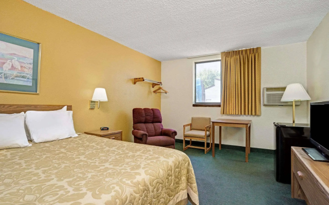 Super 8 Moorhead