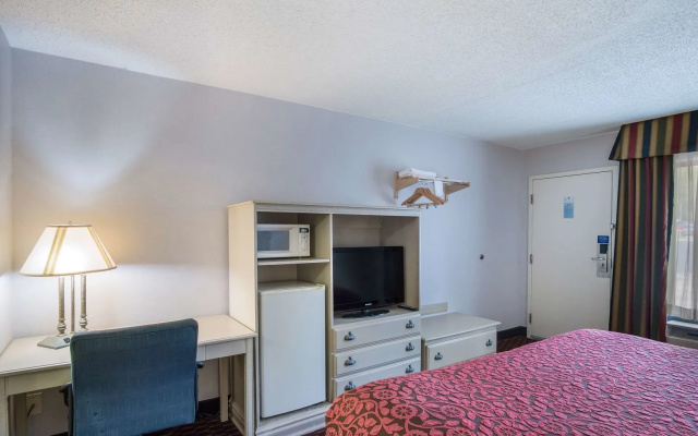 Motel 6 London, KY