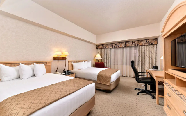 Edward Hotel & Convention Center