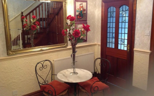 The Laurels Bed and Breakfast