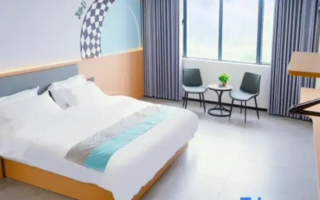 Yuehua International Apartment (Jilong Industrial Park Branch)