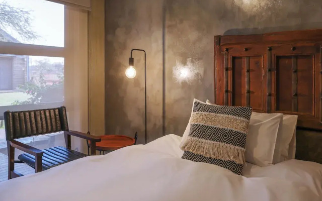 Naka Luxury Safari Lodge
