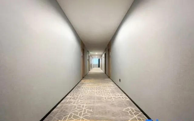Jinlan'ou Hotel (Pingchang Chunguangyuan Commercial Pedestrian Street Branch)
