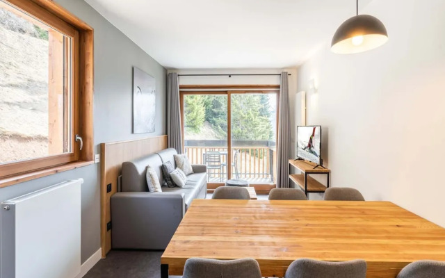 Adapted Stay With Ski-in/ski-out Access