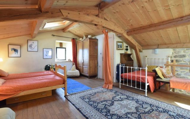 Stunning, Detached Holiday Home With Heatable Pool
