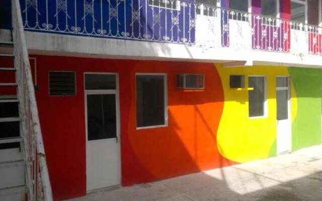 Отель Hostal Orquideas Мексика, Канкун - отзывы, цены и фото номеров - забронировать отель Hostal Orquideas онлайн вид на фасад