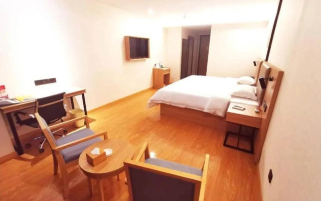 GreenTree Inn Qinzhou East Railway Station