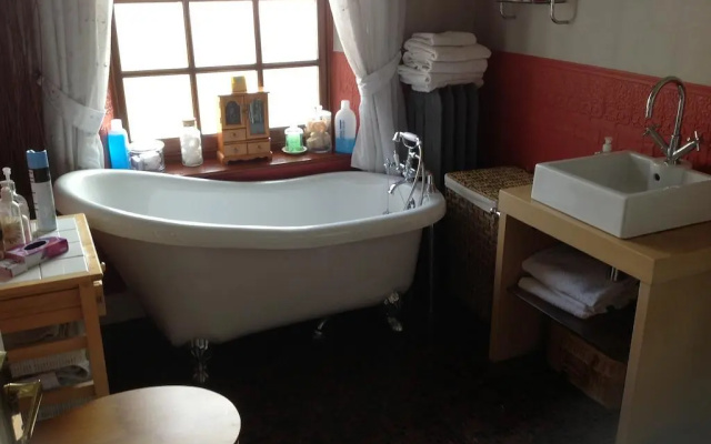 The Laurels Bed and Breakfast