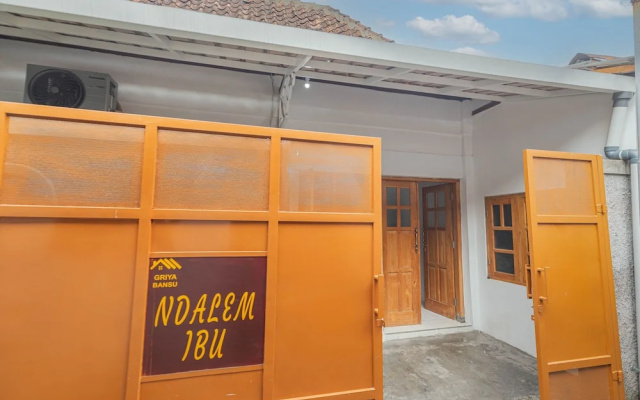 GRIYA BANSU Ndalem Ibu