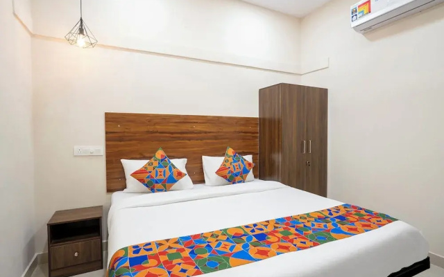 Fabhotel Three Waves