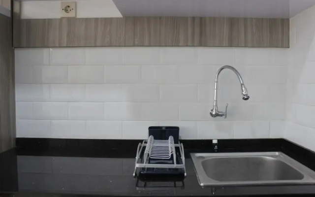 Spacious And Modern Studio Room Apartment At Grand Asia Afrika