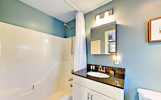 Bayberry Home 4 Bedrooms 3 Bathrooms Home