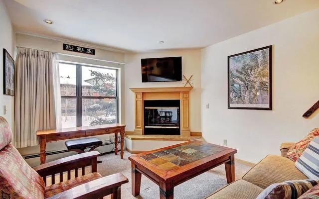 River Mtn Lodge W215C