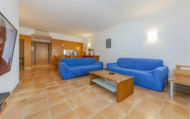 B39 - Marina Hill Apartment