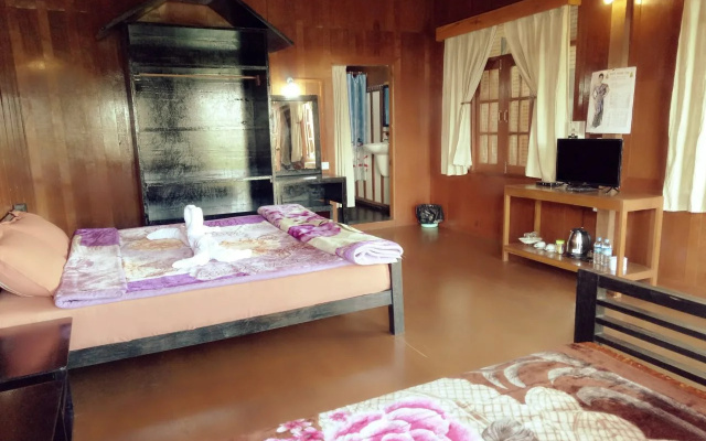 Weaver's Boutique Homestay