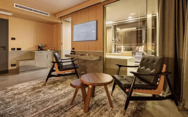 Qosmo Brasov Hotel