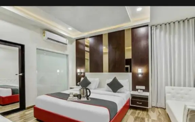 OYO 91981 Hotel Raas