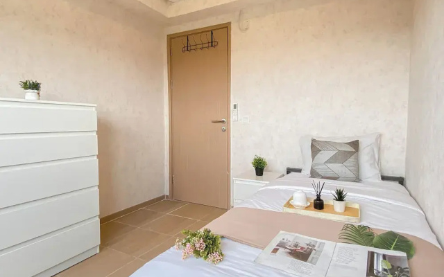 Well Furnished 3Br At Apartment Meikarta