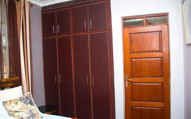 Minachai House Bnb