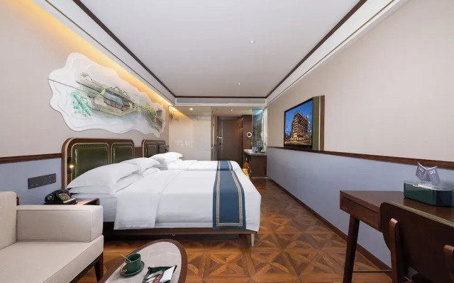 Nostalgia S Hotel(Shanghai Railway Station )