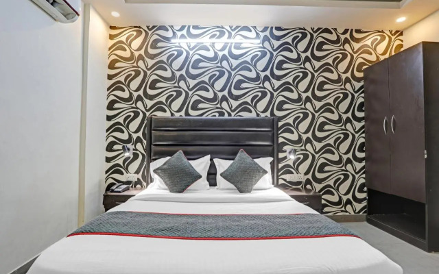 OYO Townhouse 76100 Hotel Diamond
