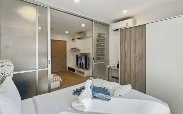 Dcondo Kathu - Top Floor 1 Bdr Condo With Shared Pool