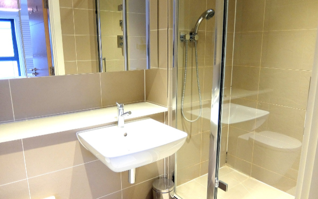 Teddington Two Beds by Vantage Apartments